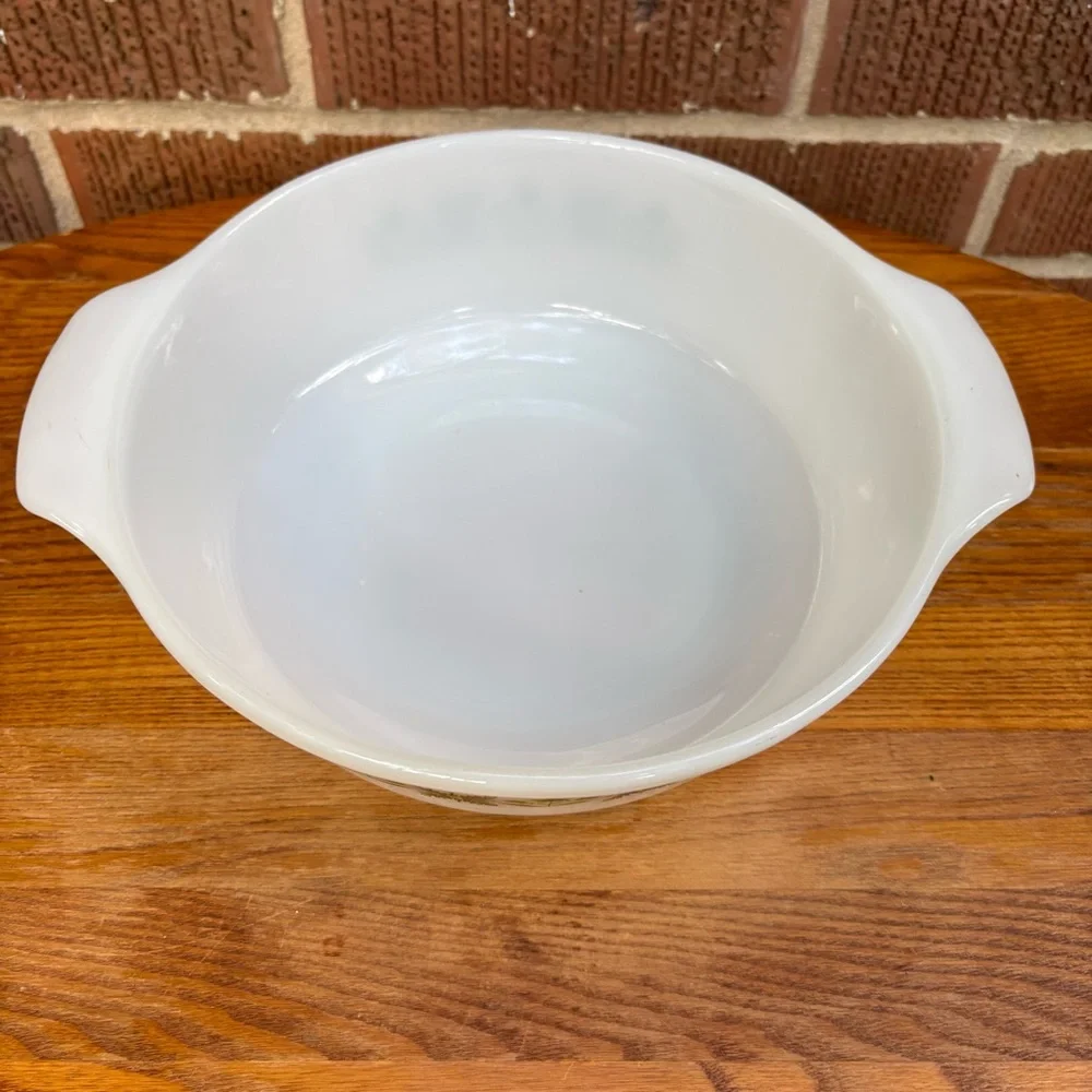 Anchor Hocking Fire King Meadow Green casserole dish 8.5 diameter Vintage